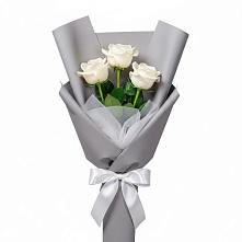 Букет 3 белые розы #REPLACE_PRED# Коробчеево